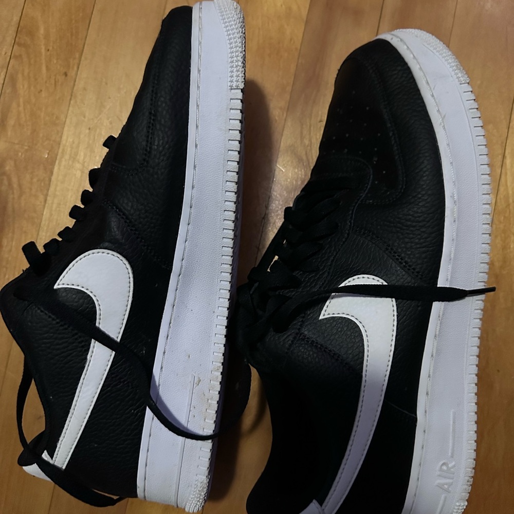 Nike Air Force 1 ‘07 - size 13